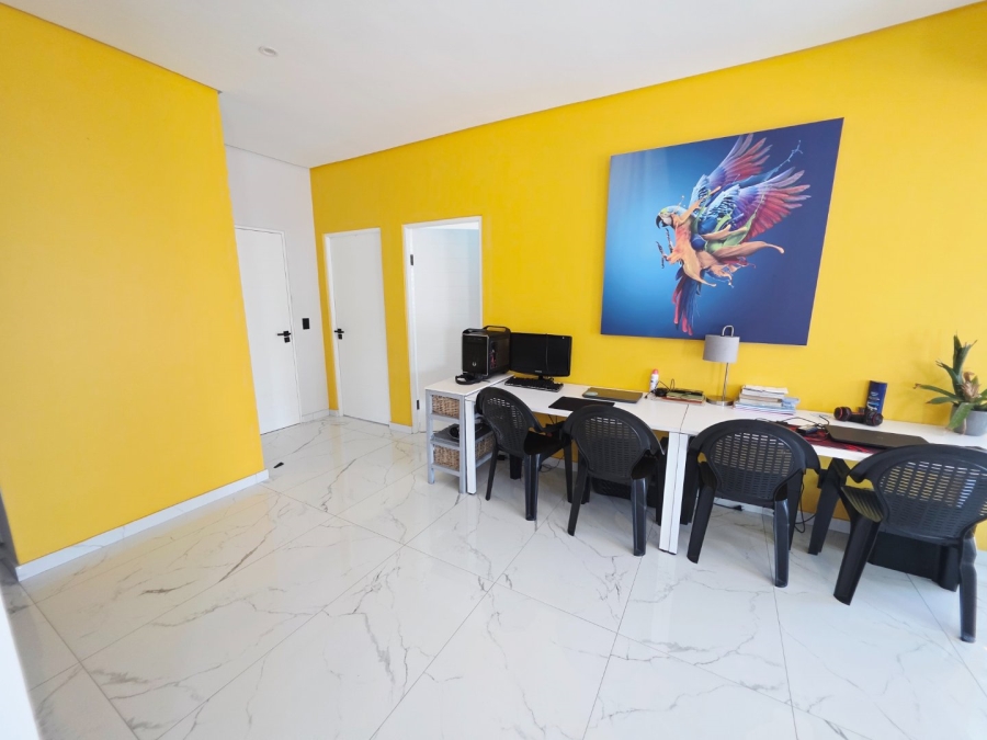 5 Bedroom Property for Sale in Sandown Western Cape